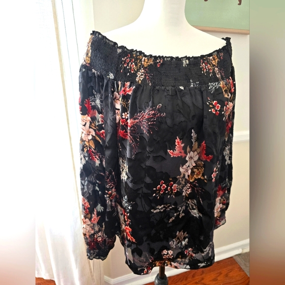 NWT White House Black Market Off Shoulder Blouse - Picture 6 of 15